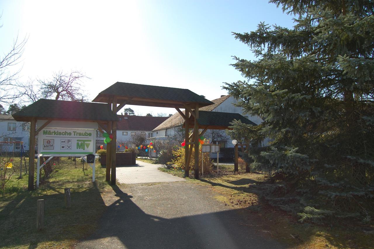 "Maerkische Traube" Idyllisches Gaestehaus Fuer Selbsversorger Zesch Exterior photo